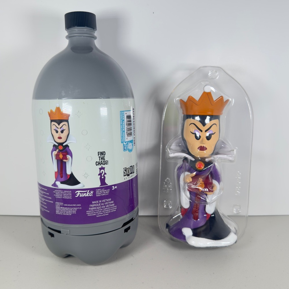 Funko Soda Disney Villains The Queen 3 Liter Wondrous Convention Figure Ltd 7500